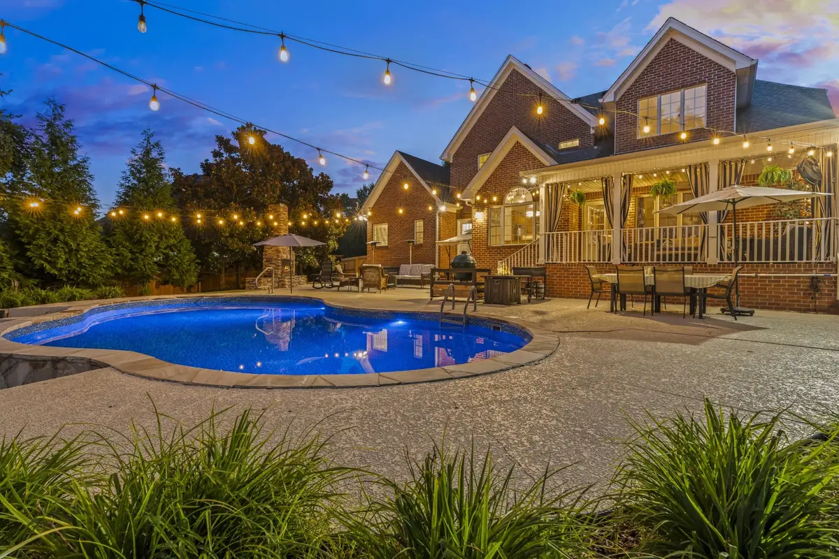 285 Page Dr, Mount Juliet, TN 37122 - #1