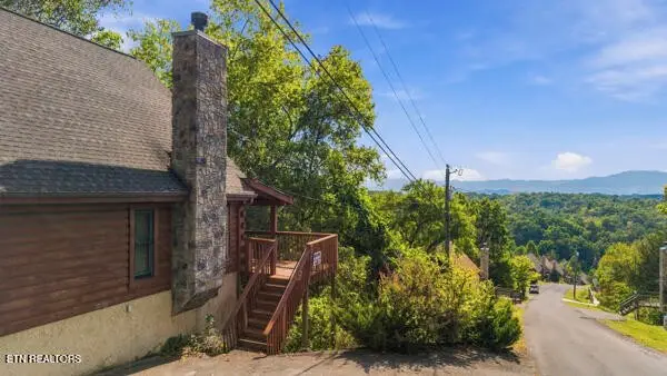 2205 Eagle Feather Drive, Sevierville, TN 37876 - #3