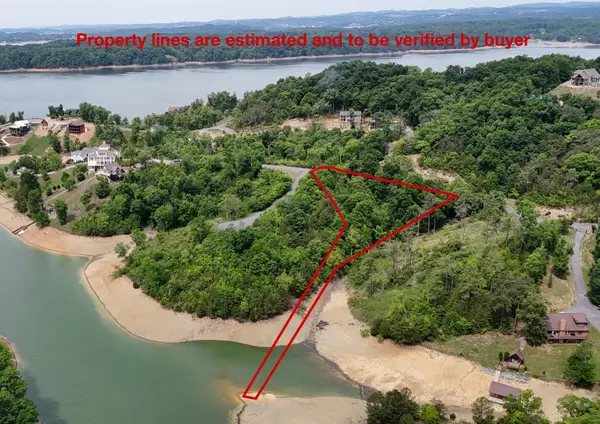 25 Stone Bridge, Dandridge, TN 37725