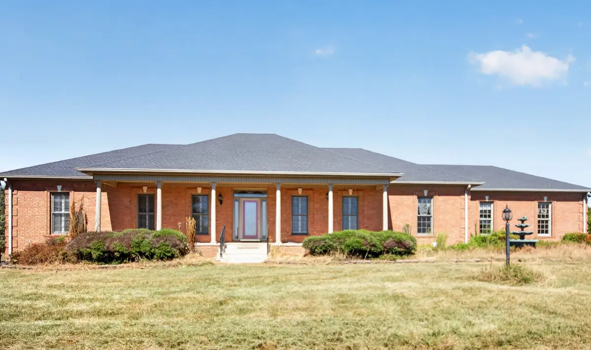 6515 Greenville Rd, Hopkinsville, KY 42240 - #1