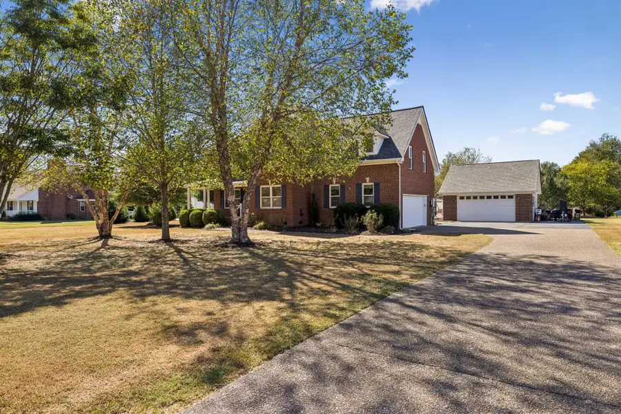 1922 Victorian Rd, Columbia, TN 38401 - #3