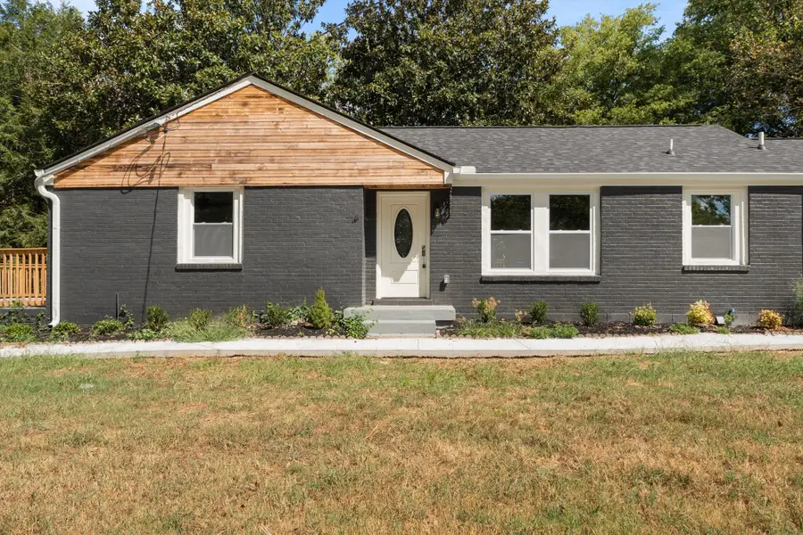 1113 Berwick Trl, Madison, TN 37115 - #2