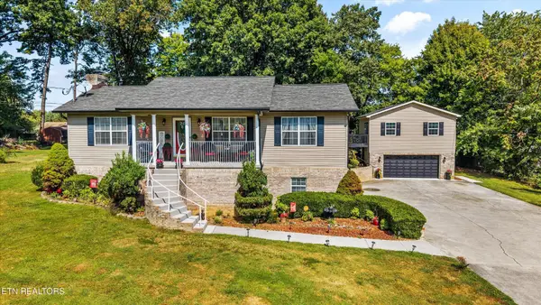2812 Glenpark Rd, Knoxville, TN 37921