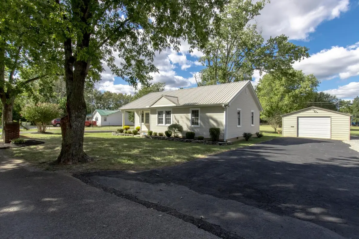 1705 E Pitts Ln, Murfreesboro, TN 37130 - #1