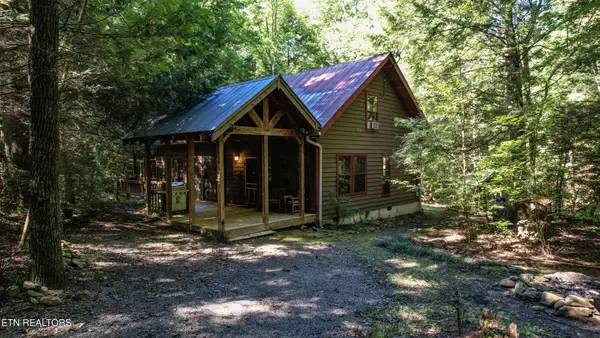 201 Old Doc Rogers Rd, Tellico Plains, TN 37385