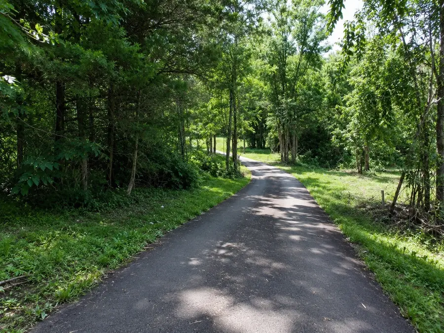180 Lake Hollow Rd, Woodbury, TN 37190 - #3