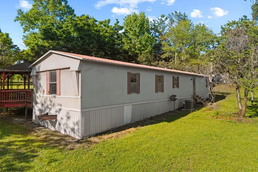 54 Frederick Pl, Linden, TN 37096 - #3