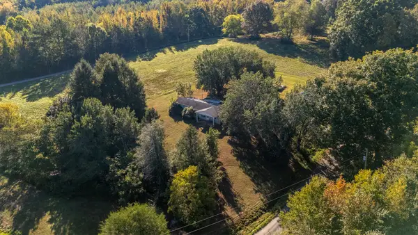 9 Gowen Rd, Leoma, TN 38468