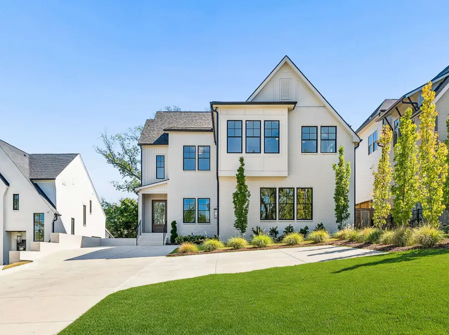 3420A Golf Club Ln, Nashville, TN 37215 - #2