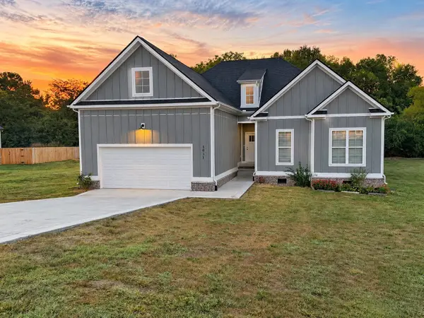1031 Northside Dr, Dickson, TN 37055