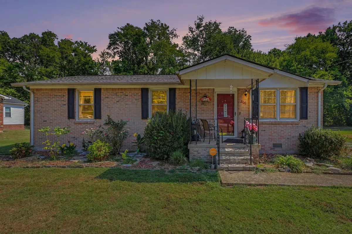806 Hughes St, Spring Hill, TN 37174 - #1