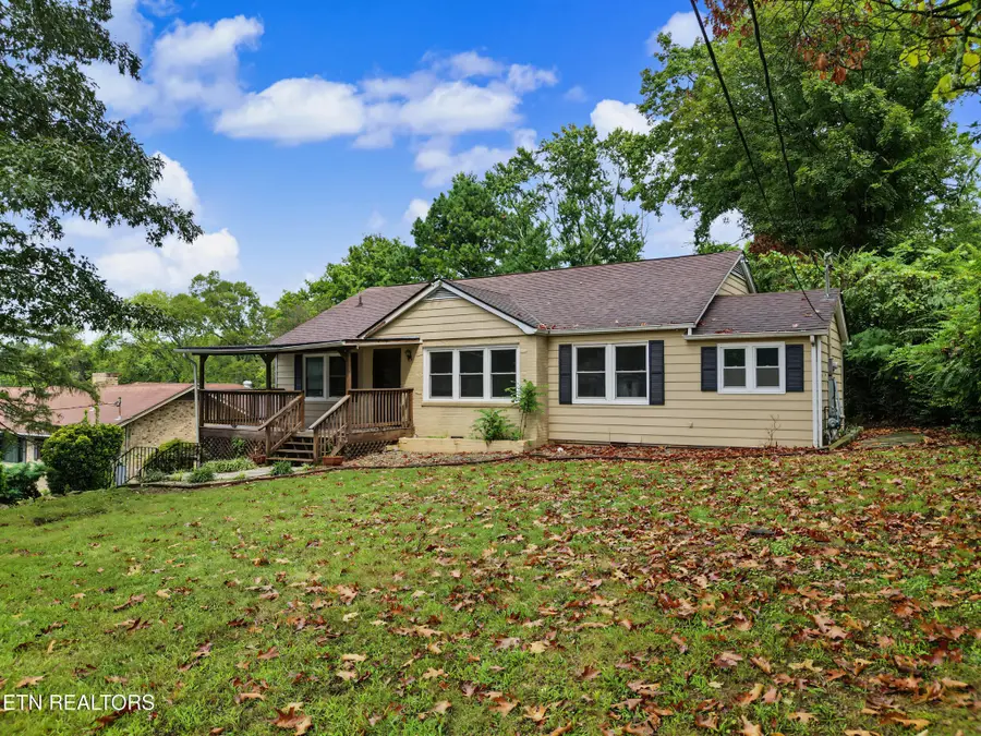 2149 Dandridge Ave, Knoxville, TN 37915 - #2