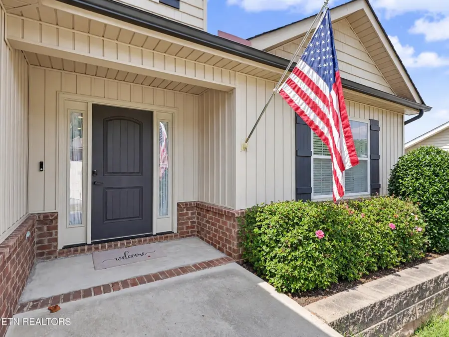 813 Mackenzie Drive, Maryville, TN 37804 - #2