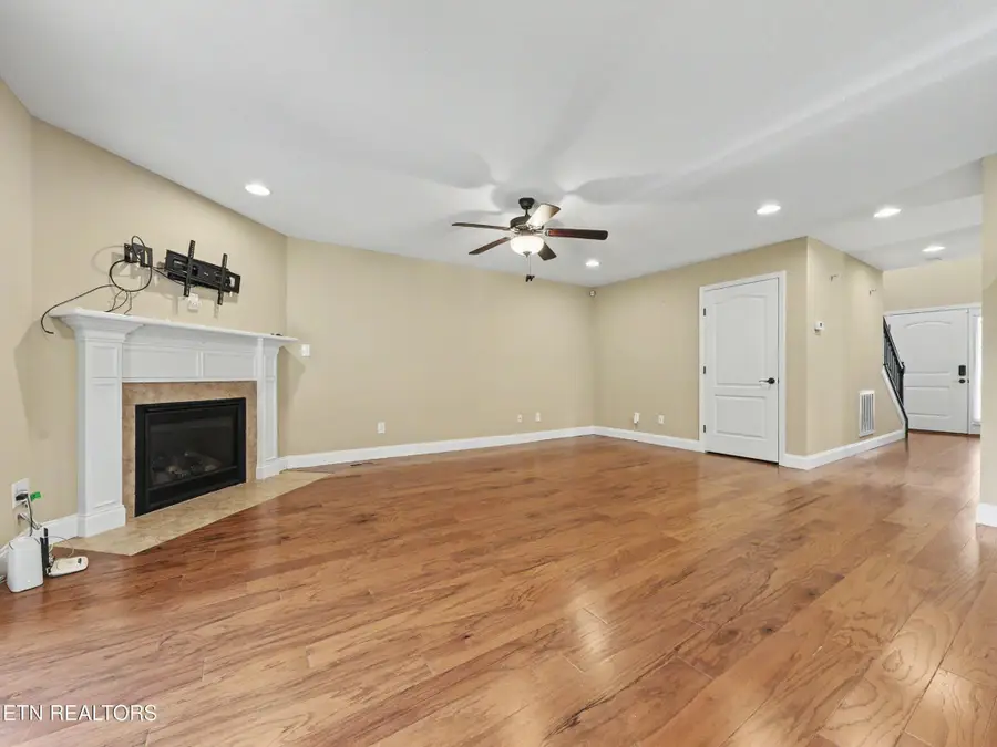 813 Mackenzie Drive, Maryville, TN 37804 - #3