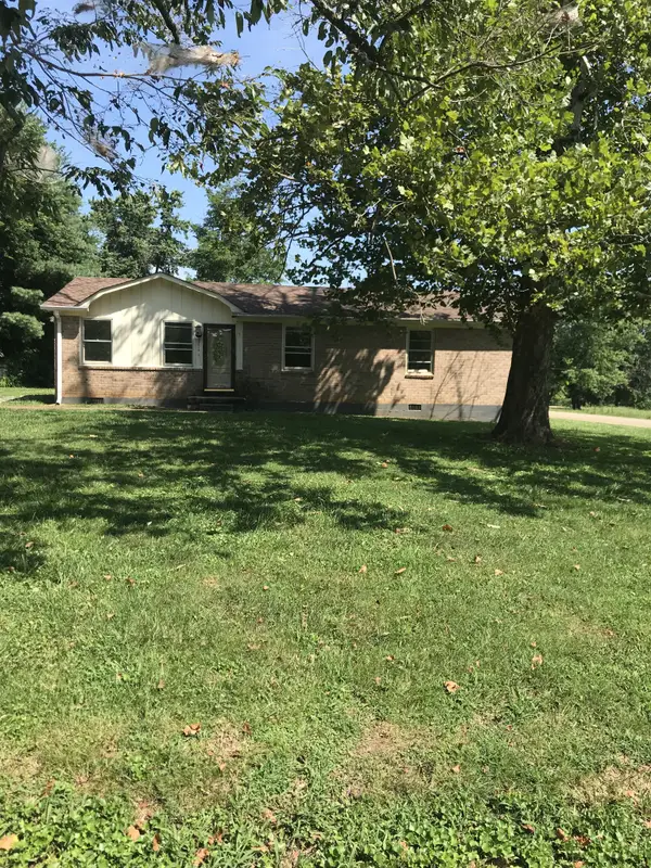 2414 Steve Dr, Columbia, TN 38401