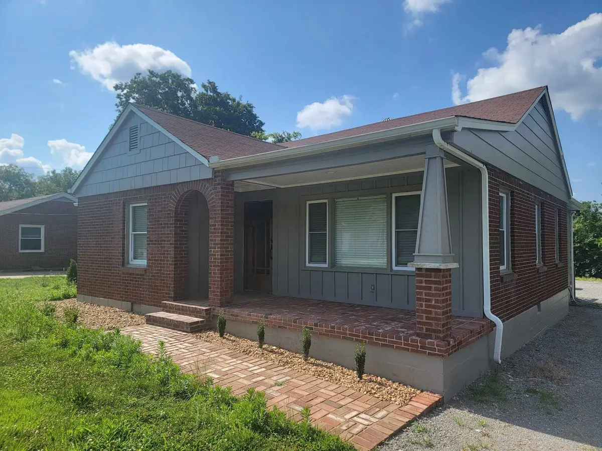 111 Campus Dr, Hendersonville, TN 37075 - #1