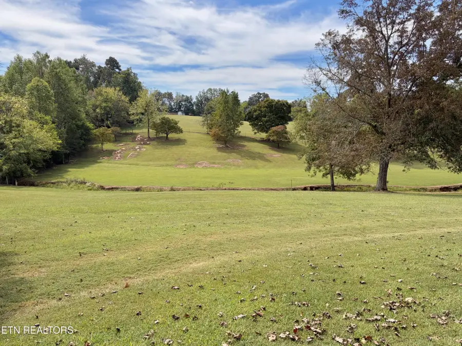 459 Kincaid Rd, Madisonville, TN 37354 - #2
