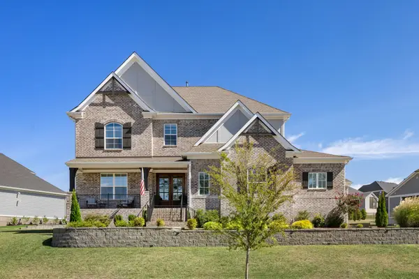 3327 Cherry Jack Ln, Thompsons Station, TN 37179