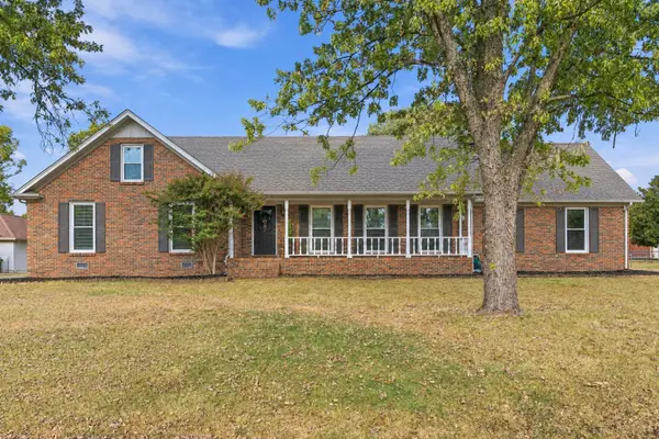 738 Regal Dr, Murfreesboro, TN 37129