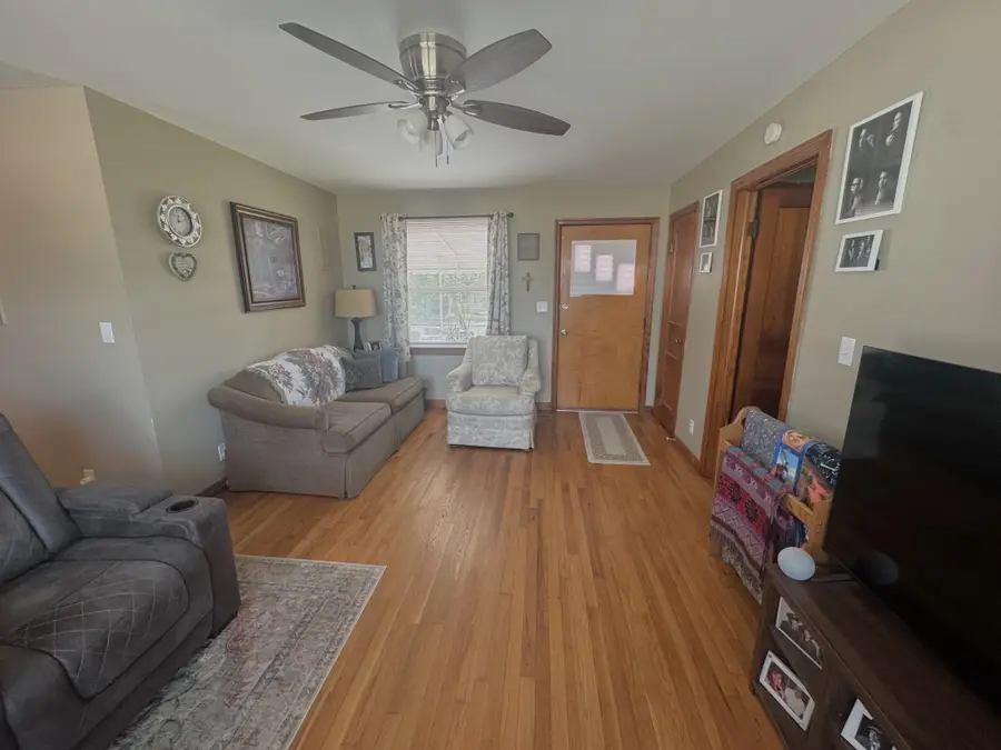 407 England St E, Cowan, TN 37318 - #3