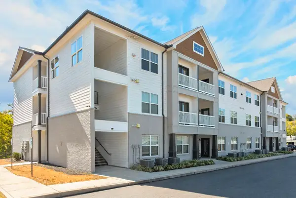 6411 Charlotte Road Cir #103, Nashville, TN 37209