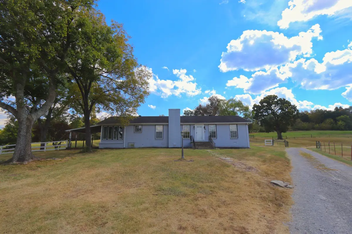 1600 Smith Rd, Lebanon, TN 37087 - #1
