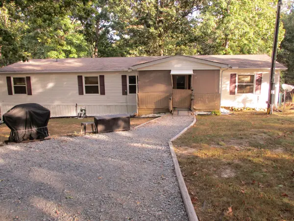 2806 High Ridge Dr, Nunnelly, TN 37137