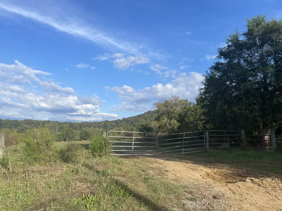 1380 Conrad Templeton Rd, Quebeck, TN 38579 - #3