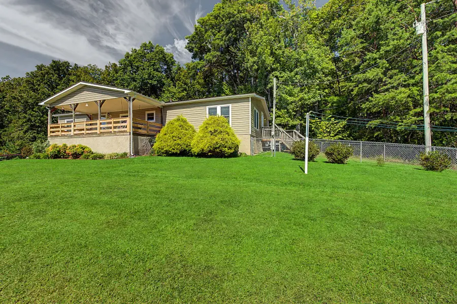 218 Waldo Rd, Rockwood, TN 37854 - #2