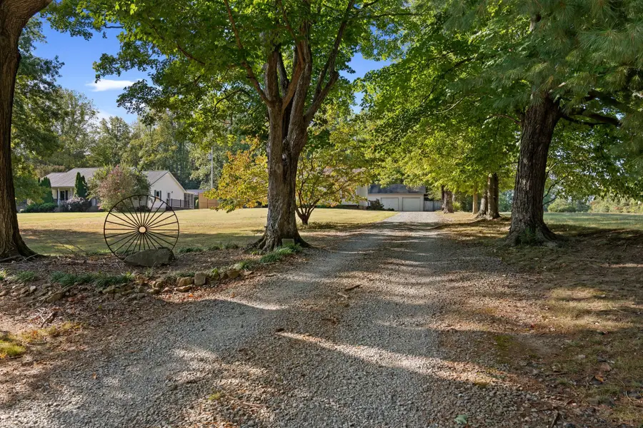 1140 Parkers Chapel Rd, Portland, TN 37148 - #2