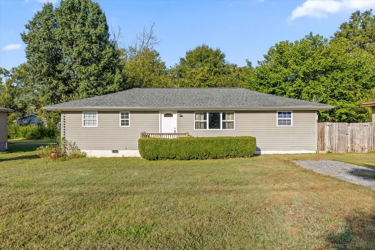 1321 Raydine Ln, Rossville, GA 30741 - #1