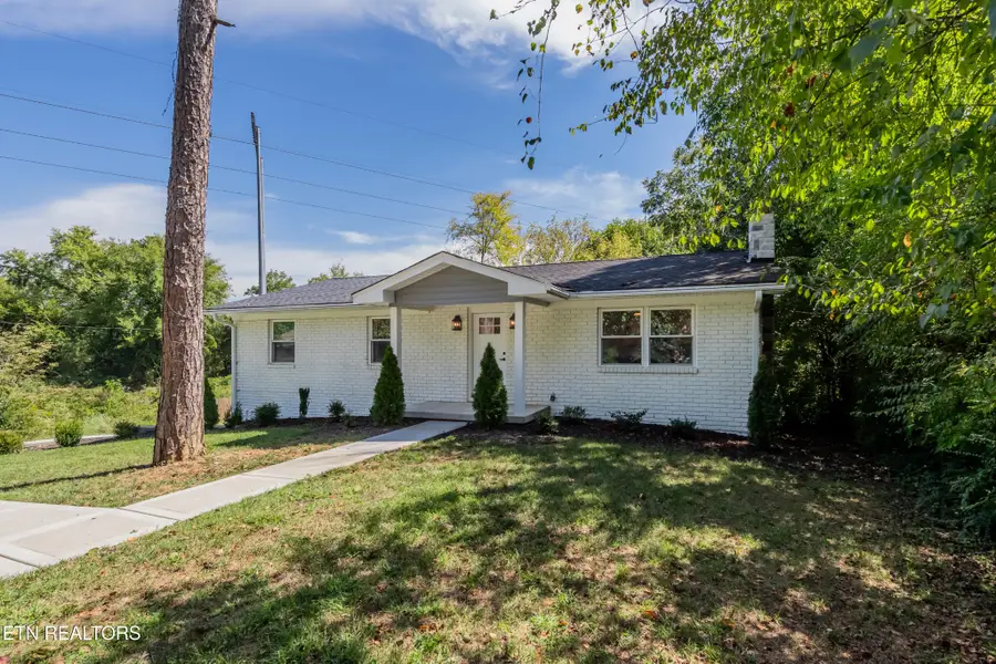 7630 Luscombe Drive, Knoxville, TN 37919 - #2