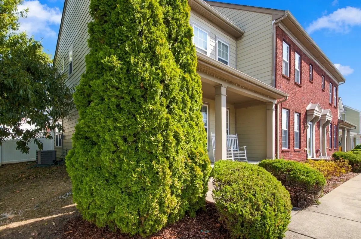 5466 Edmondson Pike #End, Nashville, TN 37211 - #1