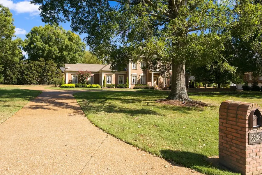 6528 Radcliff Dr, Nashville, TN 37221 - #2