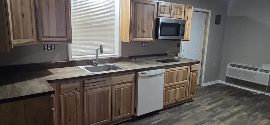 403 End Ln, McMinnville, TN 37110 - #2