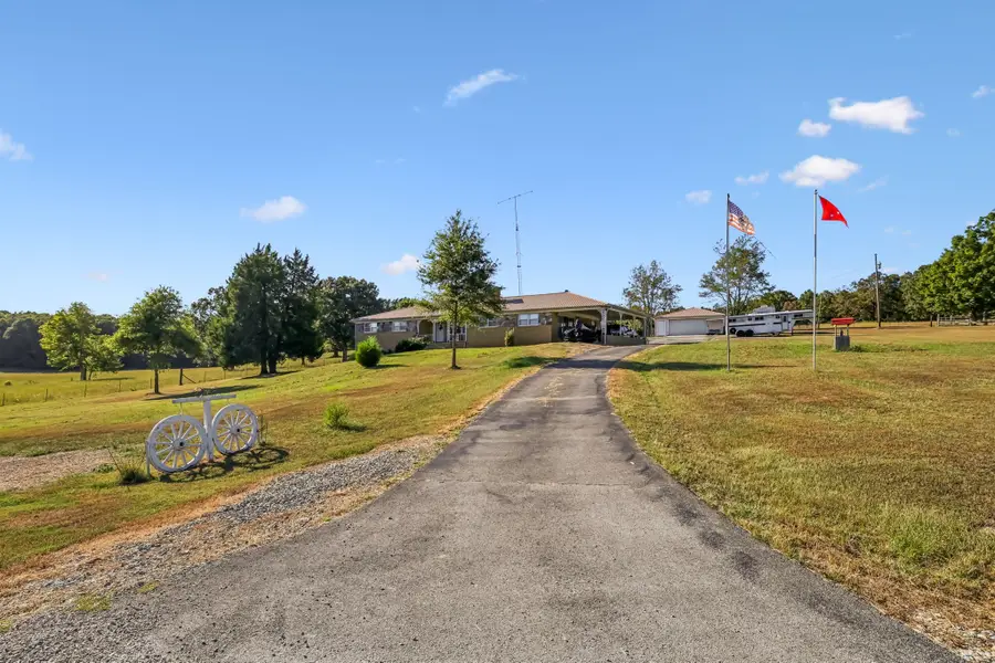 1116 Piney Rd, Cypress Inn, TN 38452 - #2