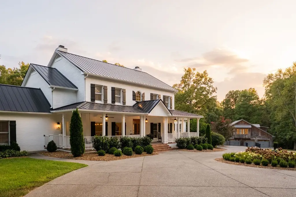 5813 Bending Chestnut Rd, Franklin, TN 37064 - #1