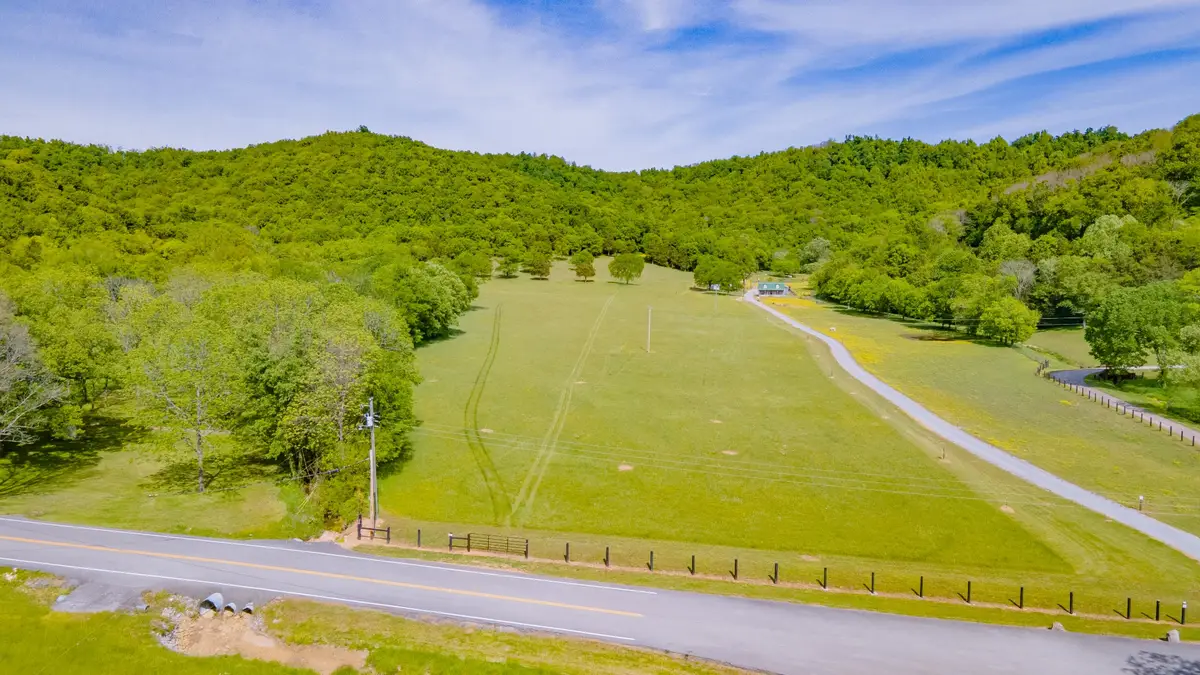 9701 Fox Hollow Rd, Christiana, TN 37037 - #1