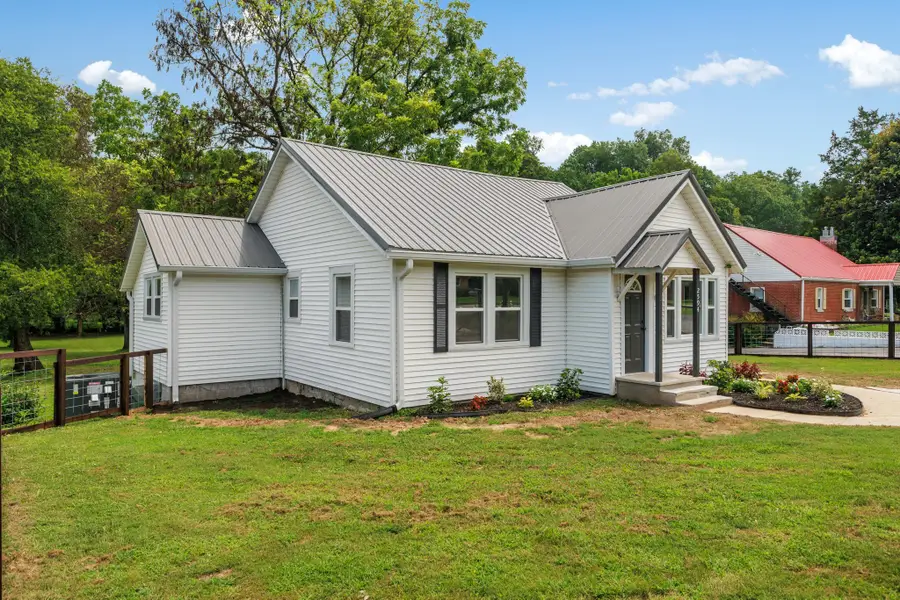 2594 Faulkner Springs Rd, McMinnville, TN 37110 - #3
