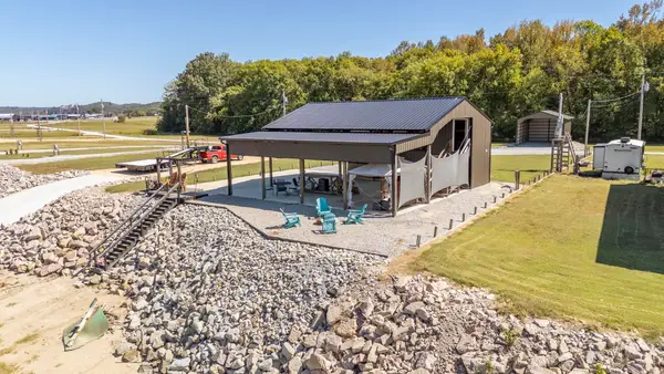 980 S Riverfront Dr #17A,17B, Clifton, TN 38425