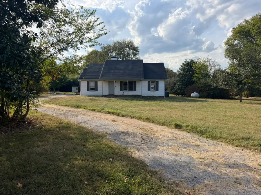 2100 Murray Kittrell Rd, Readyville, TN 37149 - #2