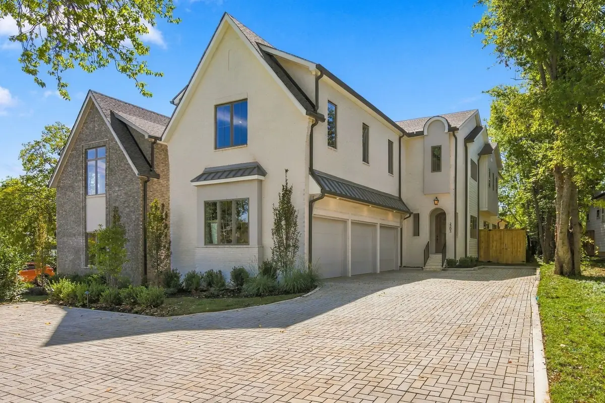 2203 Castleman Dr, Nashville, TN 37215 - #1