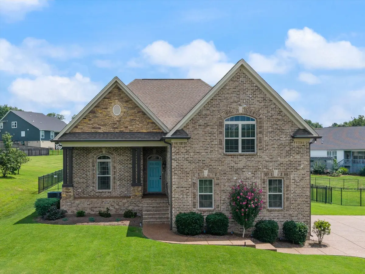 831 Manner Ln, Lebanon, TN 37087 - #1