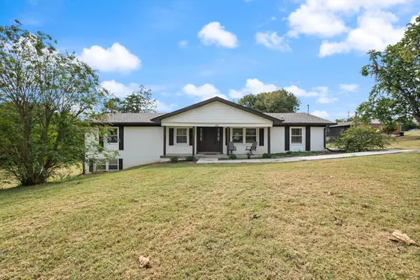 121 Cumberland Cir, Gallatin, TN 37066