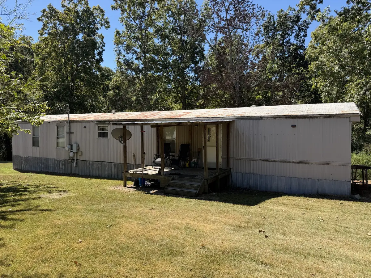 1734 Clydeton Rd, Waverly, TN 37185 - #1