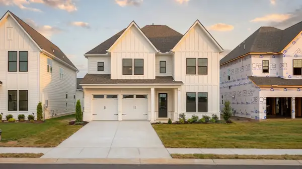 5722 Sagebrush Dr, Murfreesboro, TN 37129