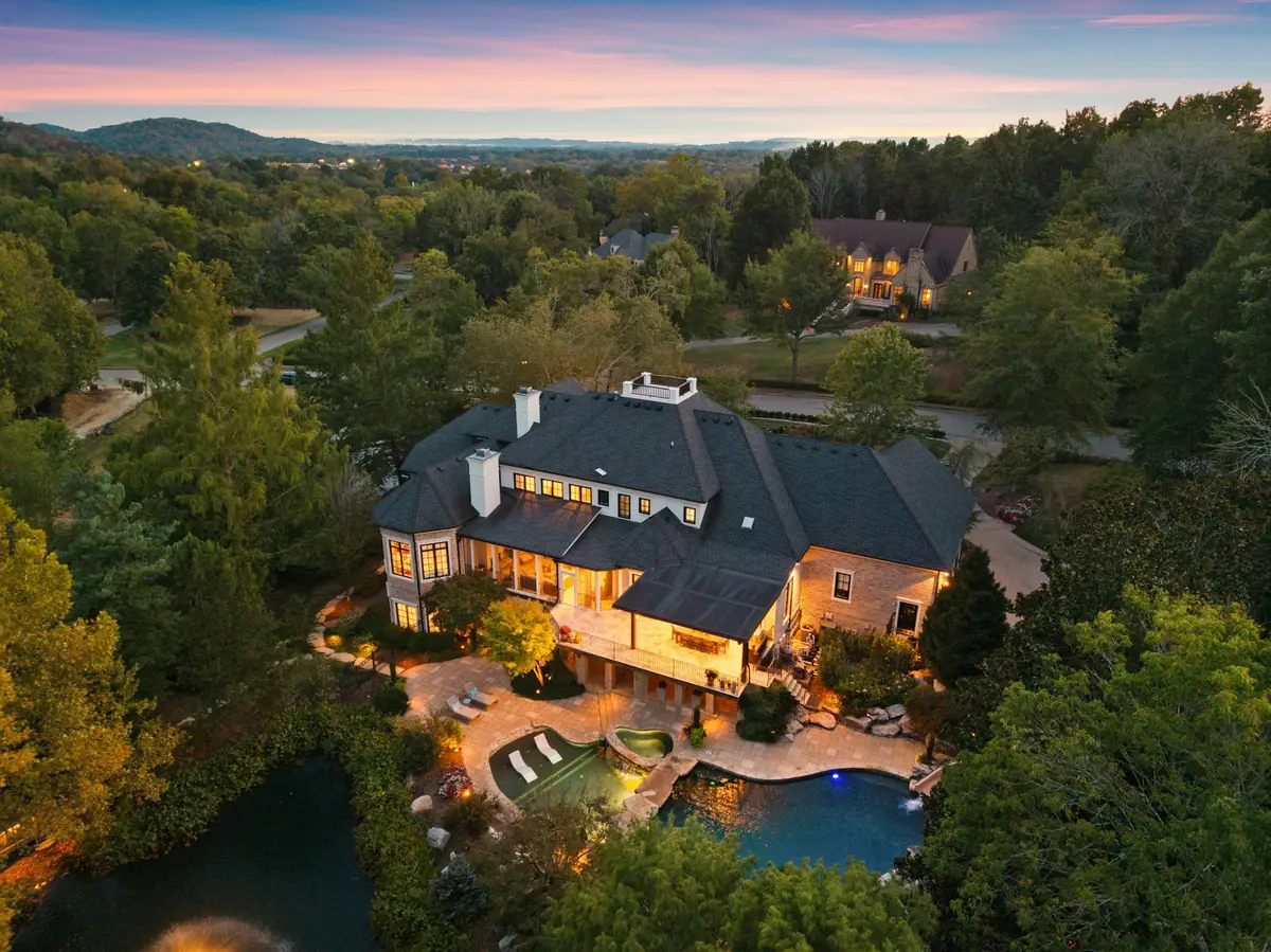 1070 Vaughn Crest Dr, Franklin, TN 37069 - #1