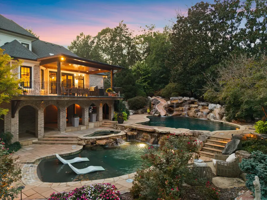 1070 Vaughn Crest Dr, Franklin, TN 37069 - #2