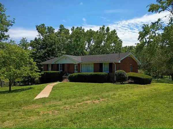 102 Graycroft Ct, Madison, TN 37115