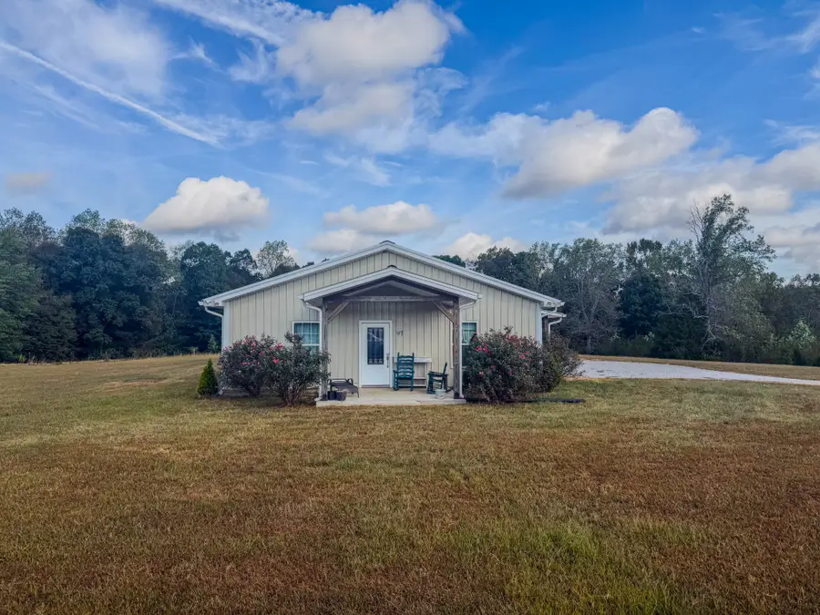 97 Shannon Rd, Leoma, TN 38468 - #3